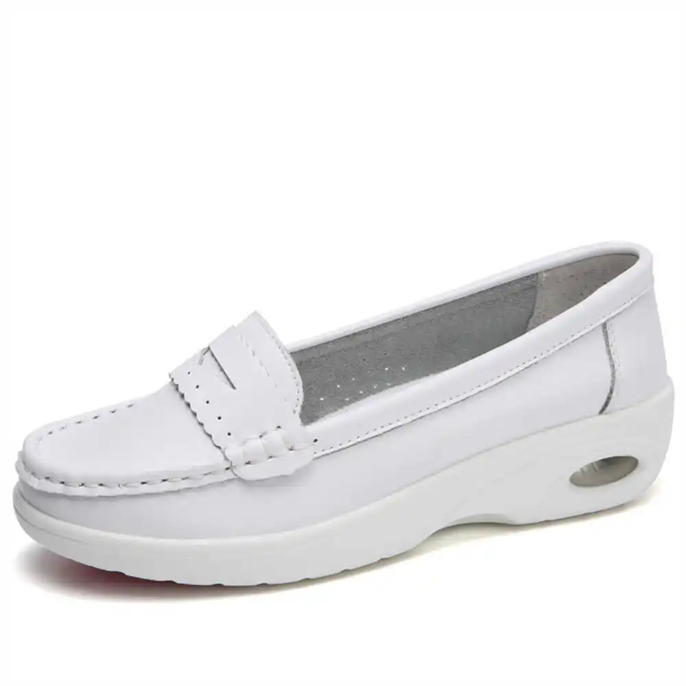 Thick Sole Slipon White Traine - Luxury Lifestyle Lounge avaliação e preço